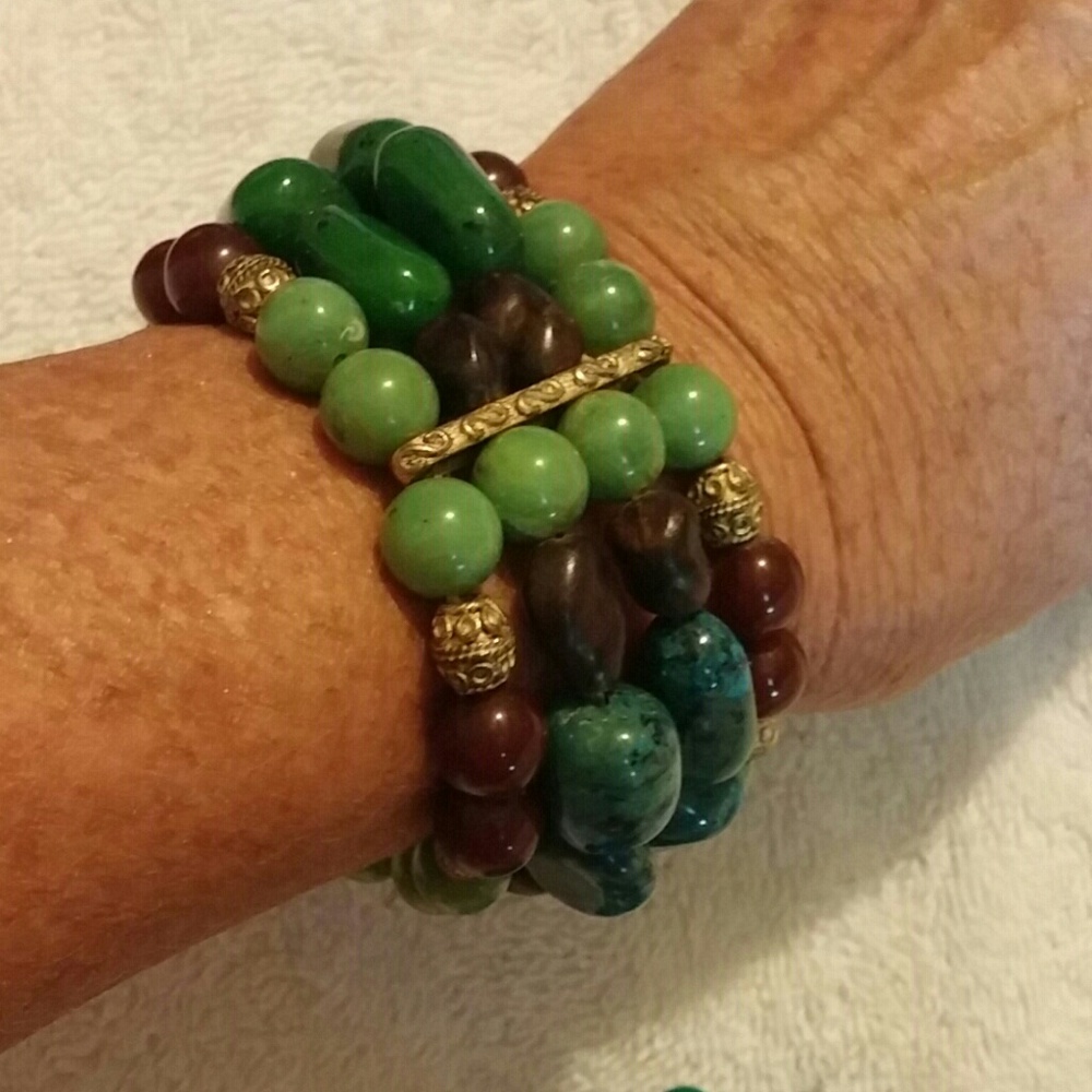 Beautiful Bracelet - Picture 2 of 2